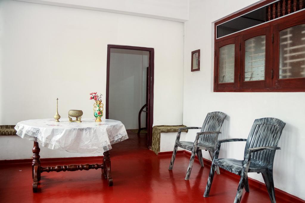 Desitha Family House Hotel Mirissa Exterior photo